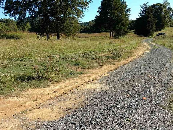 3rd image of Isenburg Ln