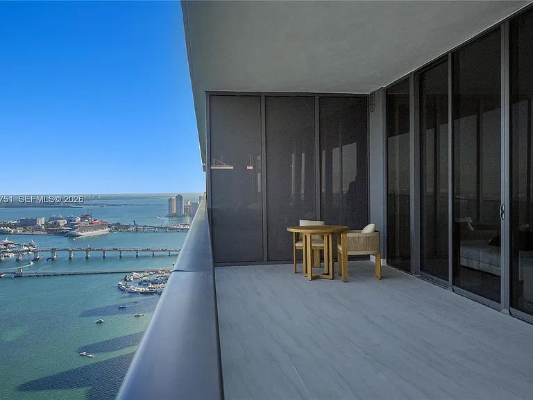 700 NE 24th St #Penthouse 5801 — Photo 39