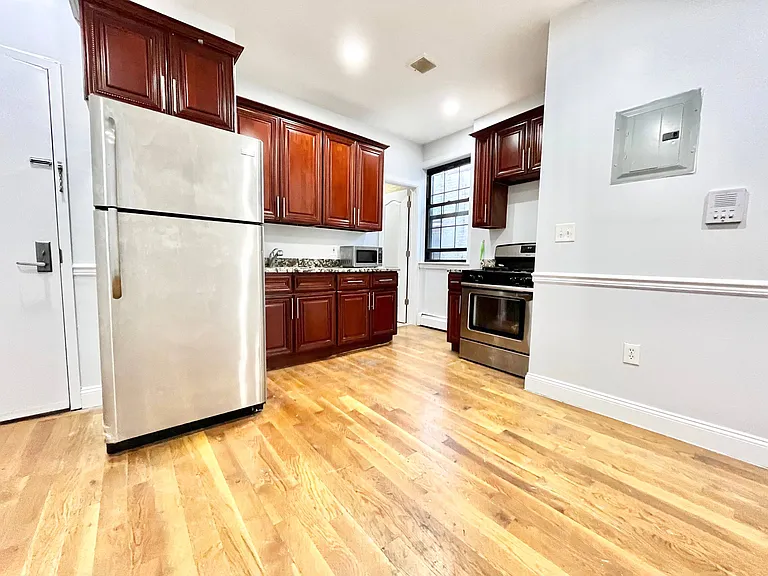 1926 Pacific St #3F — Photo 12