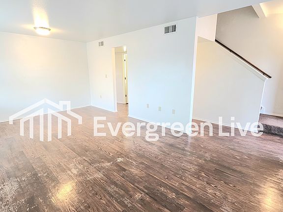 4th image of 101 Raven Dr
