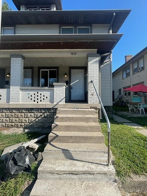 1st image of 4832 E New York St