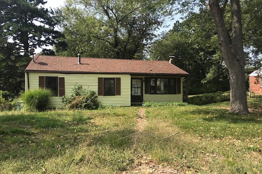 1st image of 527 Averill Ave