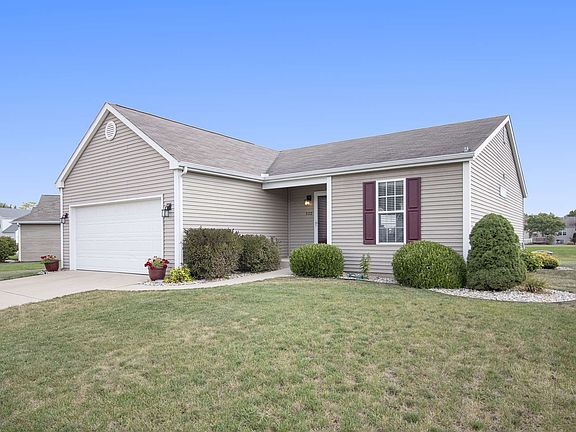 3rd image of 512 Sky Valley Ct