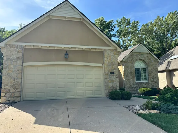 14212 Benson St, Overland Park, KS 66221