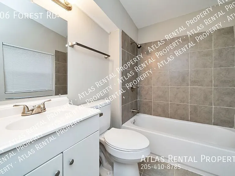 406 Forest Rd — Photo 16