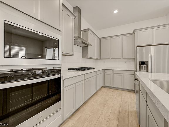 5th image of 108 Barkset Way