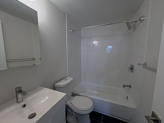 4th image of 319 S 10th St #134
