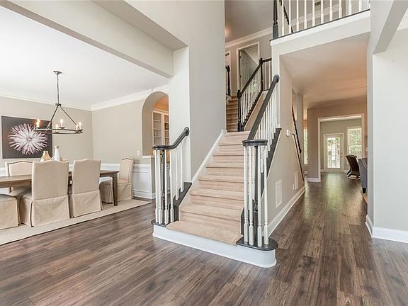 4th image of 9940 Carrington Ln