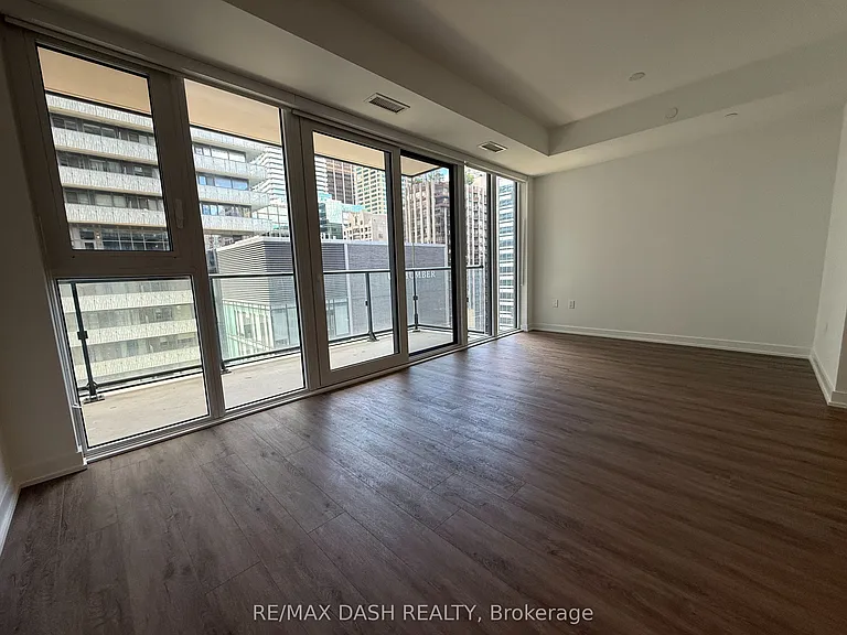 634 Church St #1002 — Photo 18