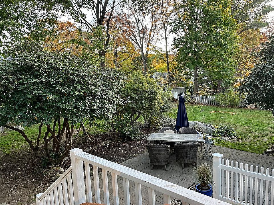 2nd image of 10 Martin Rd