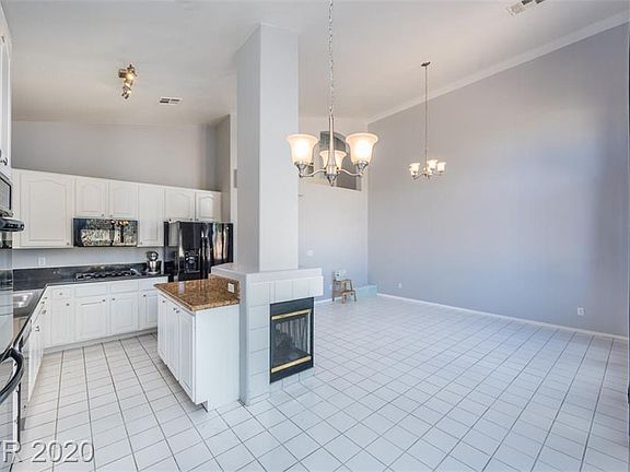 5th image of 9504 Calico Garden Ave