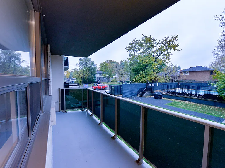 4190 Bathurst St — Photo 23