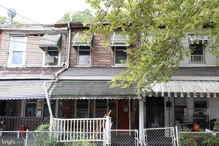49 Race St photo 1