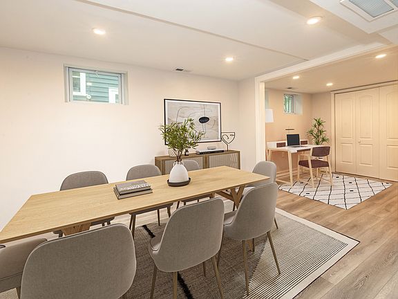 Dining Room (Virtually Staged)