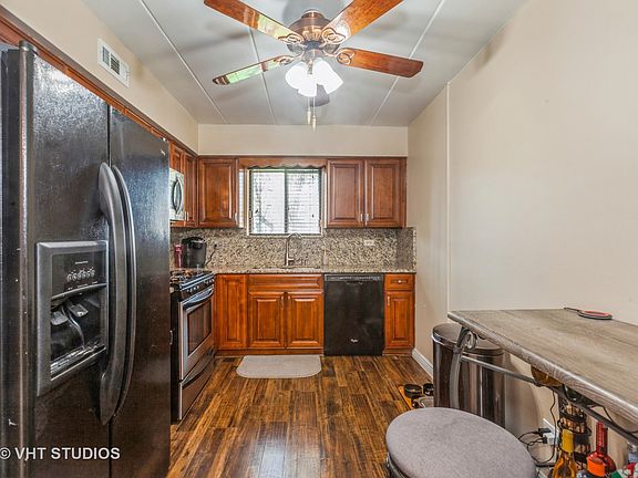 4th image of 2228 Wharf Dr APT 1401