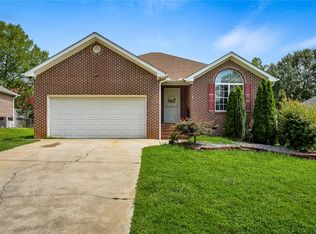 102 Woodbridge Cir, Anderson, SC 29621