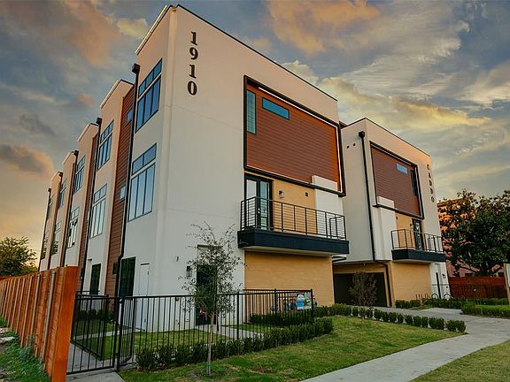 4th image of 1910 Caddo St #A101