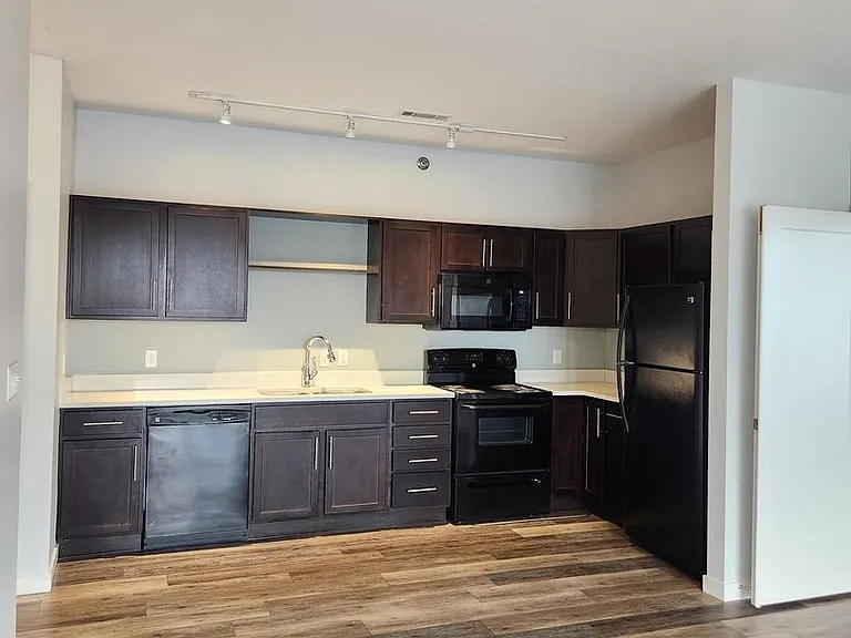 River Rock Apartments — Photo 59
