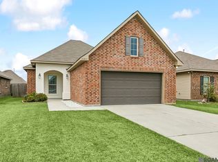 42655 Baystone Ave, Prairieville, LA 70769