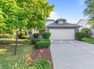 8812 Glass Chimney Ln, Fishers, IN 46037