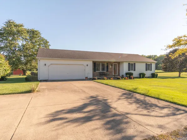 1409 Gearhart Rd, Sidney, OH 45365