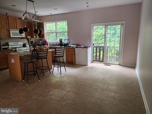 4th image of 4429 Torrence Pl