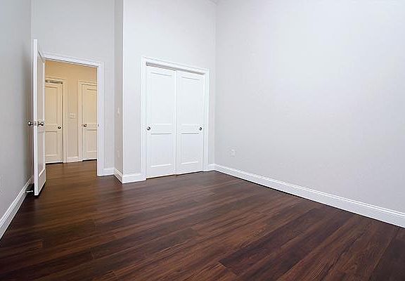 5th image of 120 Washington St #U307