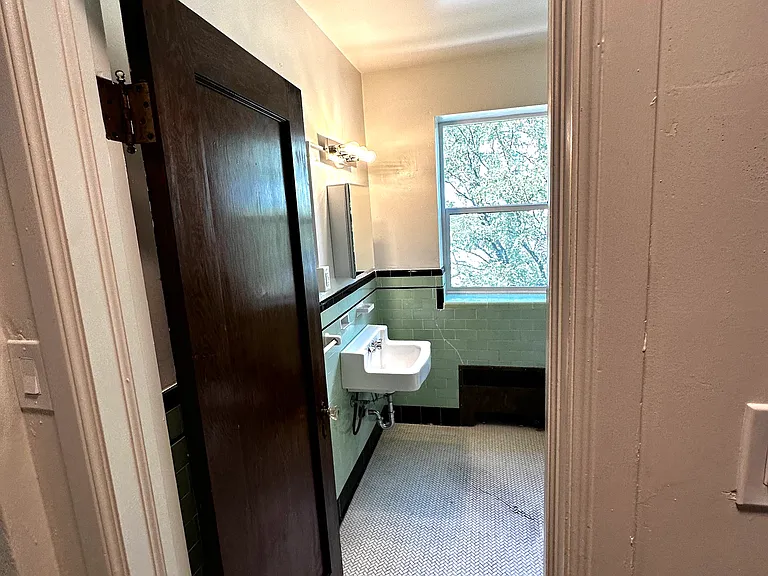 1273 N Cook St #6 — Photo 26