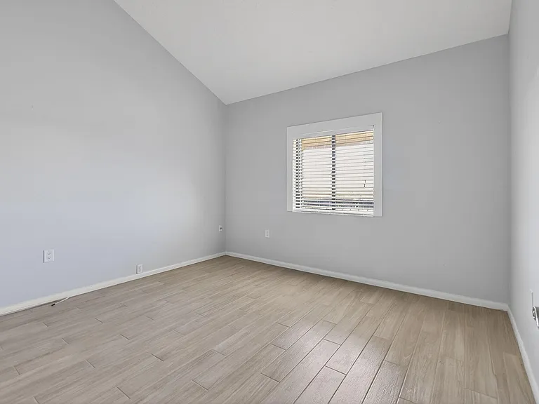 701 Seafarer Cir #504 — Photo 17