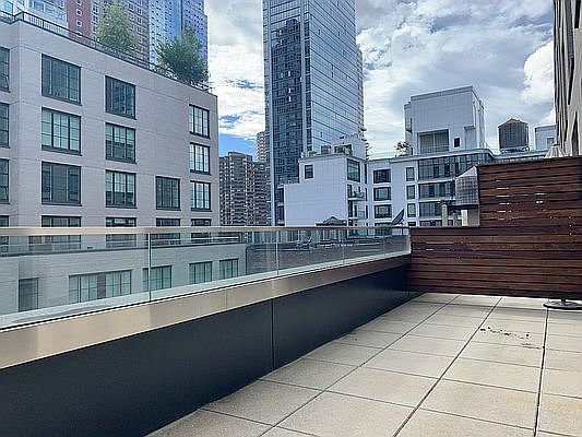 1st image of 535 W 43rd St APT N12d