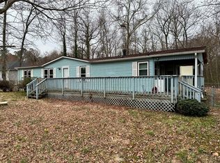 345 Cedar Ln, Colonial Beach, VA 22443