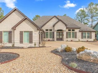 12 Nubarron Ln, Hot Springs Village, AR 71909