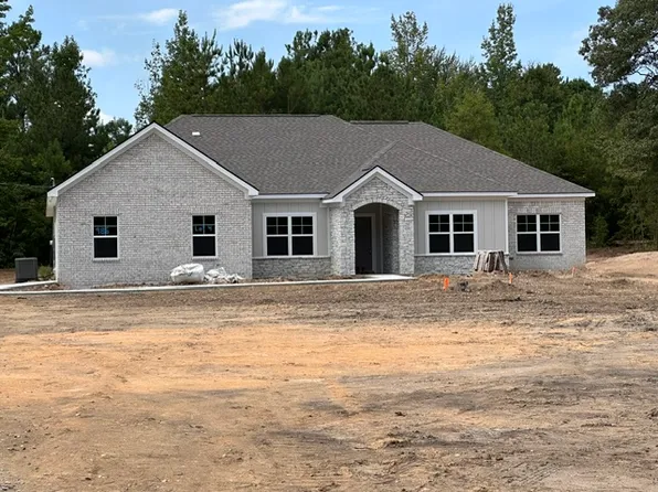 986 Lee Road 126, Opelika, AL 36804