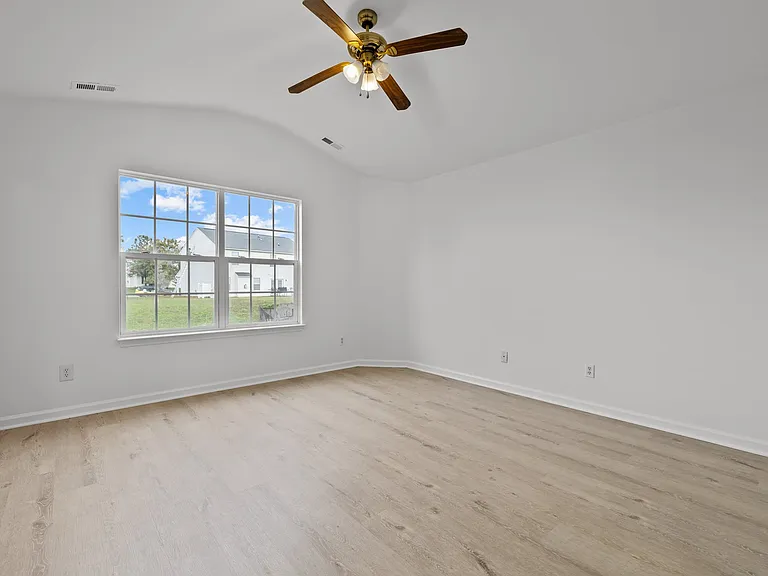 3676 Watkins Ridge Ct — Photo 18