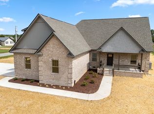 26 New Horizon Cir, Ethridge, TN 38456