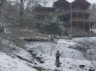 541 Overlook Dr, Mars Hill, NC 28754