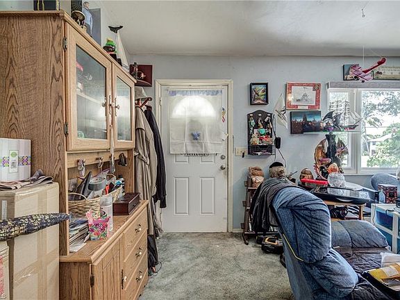 4th image of 4700 Pembrooke Ln