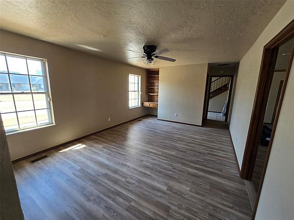 4th image of 10900 Abbeywood
