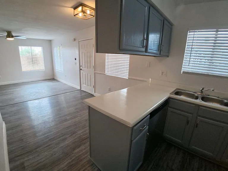 1 Month FREE Rent + No Application Fee 3049 E Cicero Street, Mesa, AZ! — Photo 26