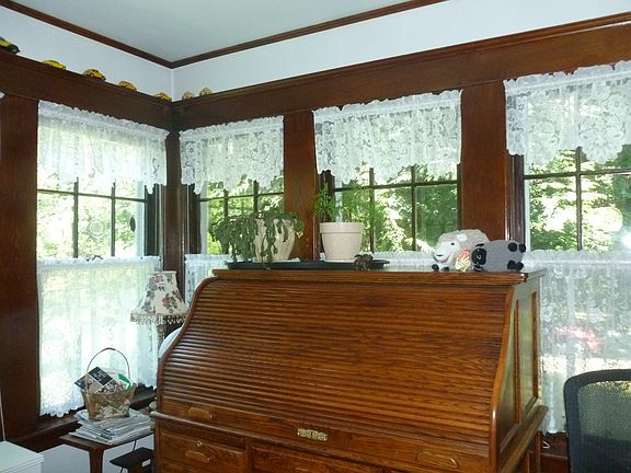 4th image of 36 Clarendon Ct