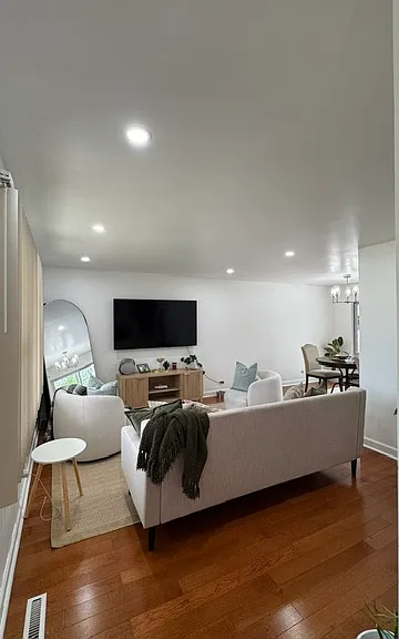 18341 W Lee Cir — Photo 6