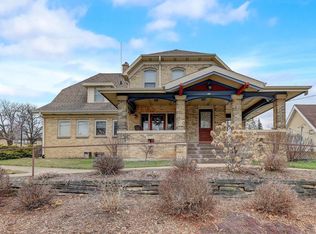 236 W State St, Hartford, WI 53027