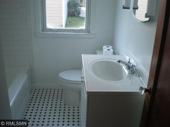 3rd image of 3246 Stinson Boulevard NE