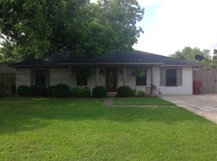 805 W Division St, Blossom, TX 75416