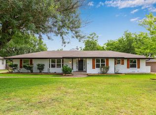 212 Lavista St, Waxahachie, TX 75165