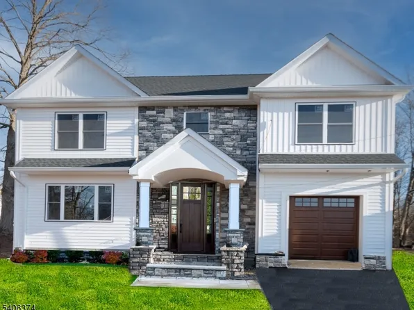 146 PASSAIC AVE, Roseland Boro, NJ 07068