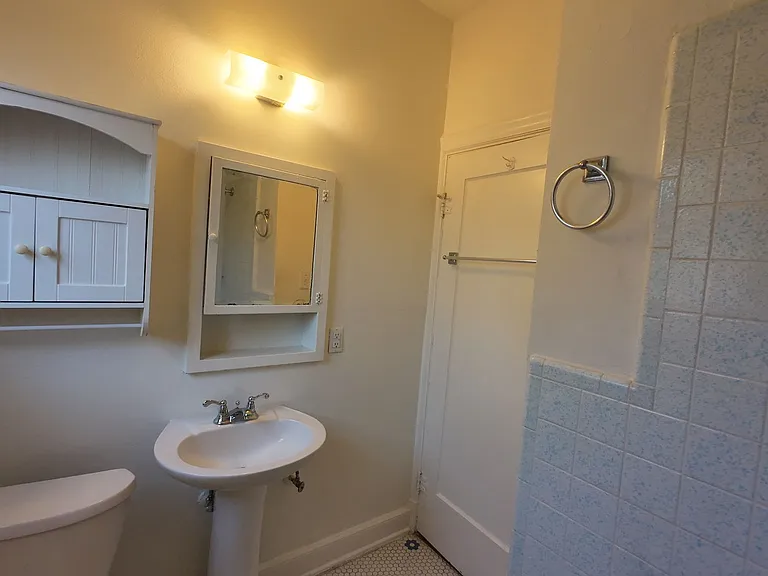 703 W French Pl — Photo 18