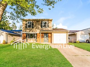 1608 Carriage Dr, Middletown, OH 45044