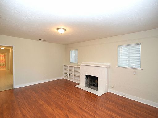 5th image of 1085 Morris Ct