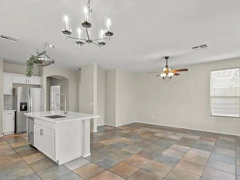 203 W Nolan Way — Photo 16